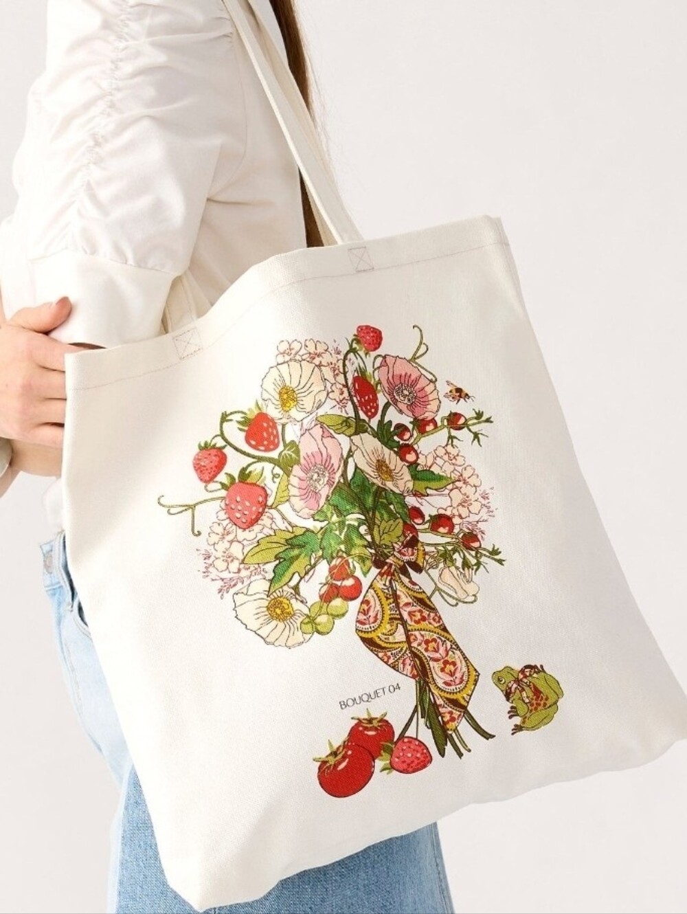 Vera Bradley Woodlark Tote Bag Bouquet no. 4 in Cotton